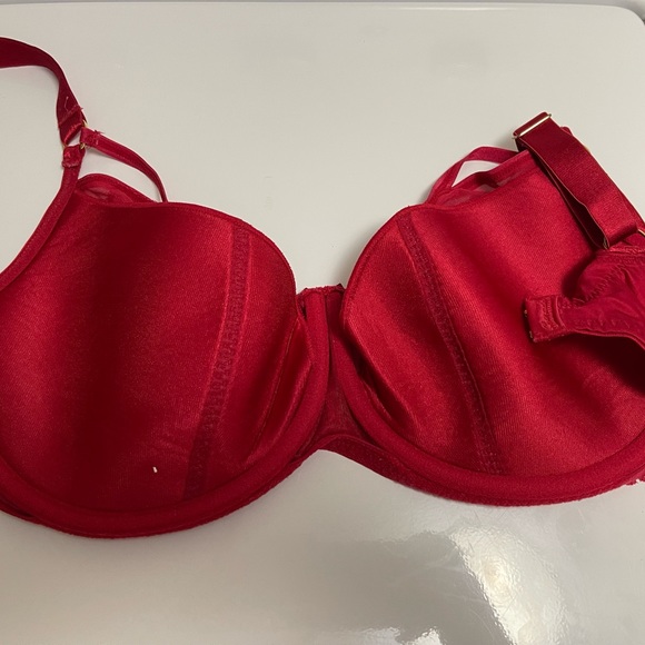 Red laced bra 30 K - Picture 3 of 4